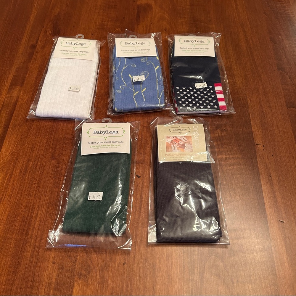 Baby Legs Leg warmers NWT - set of 5